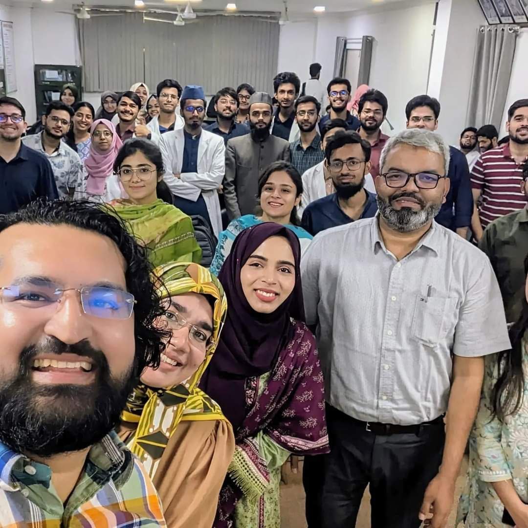RoadToUK in aligarh muslim university